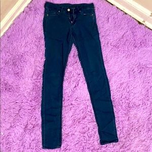 Skinny jeans